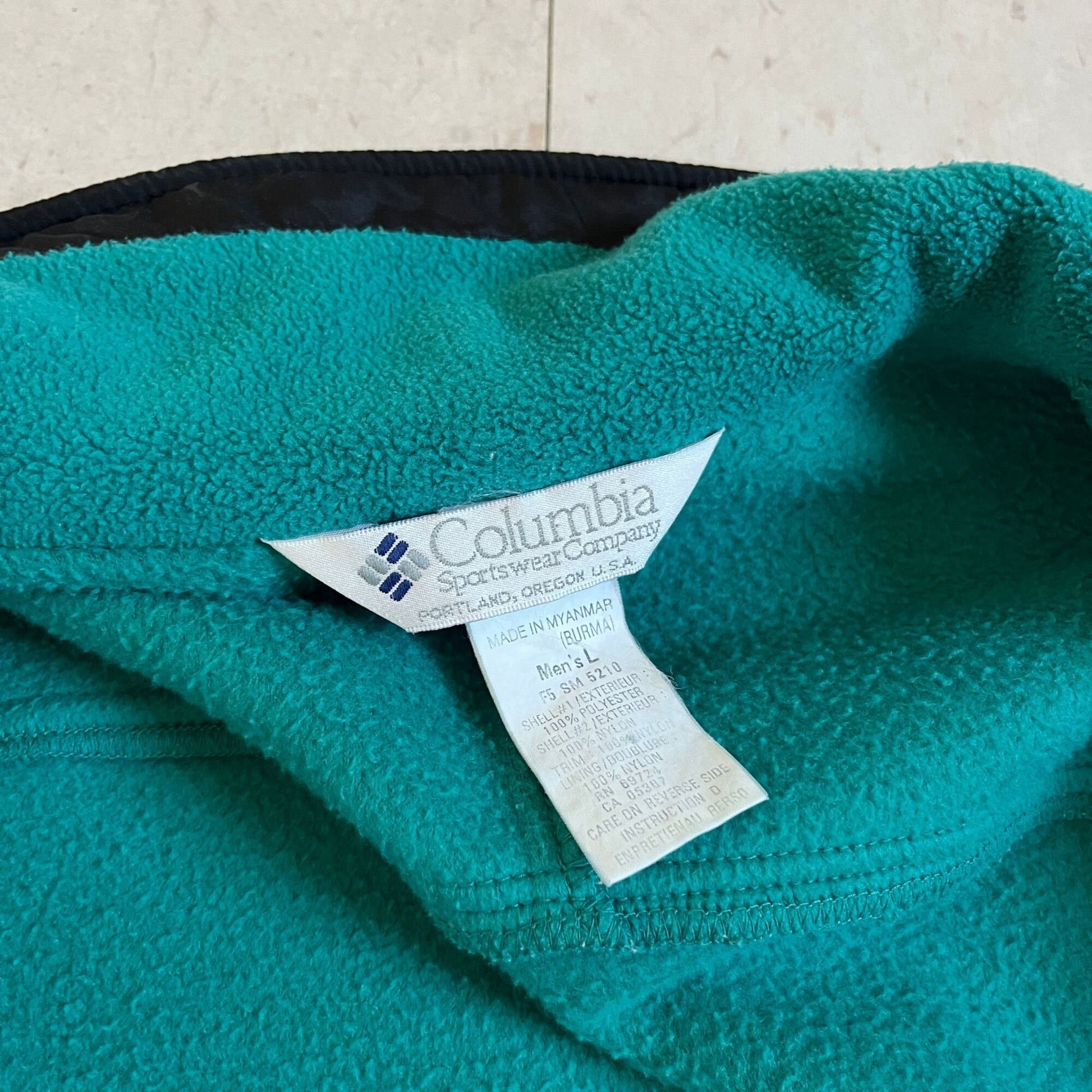 90s teal Columbia Sportswear fleece jacket in size large teal and black, vintage 1990s men's zip up jacket