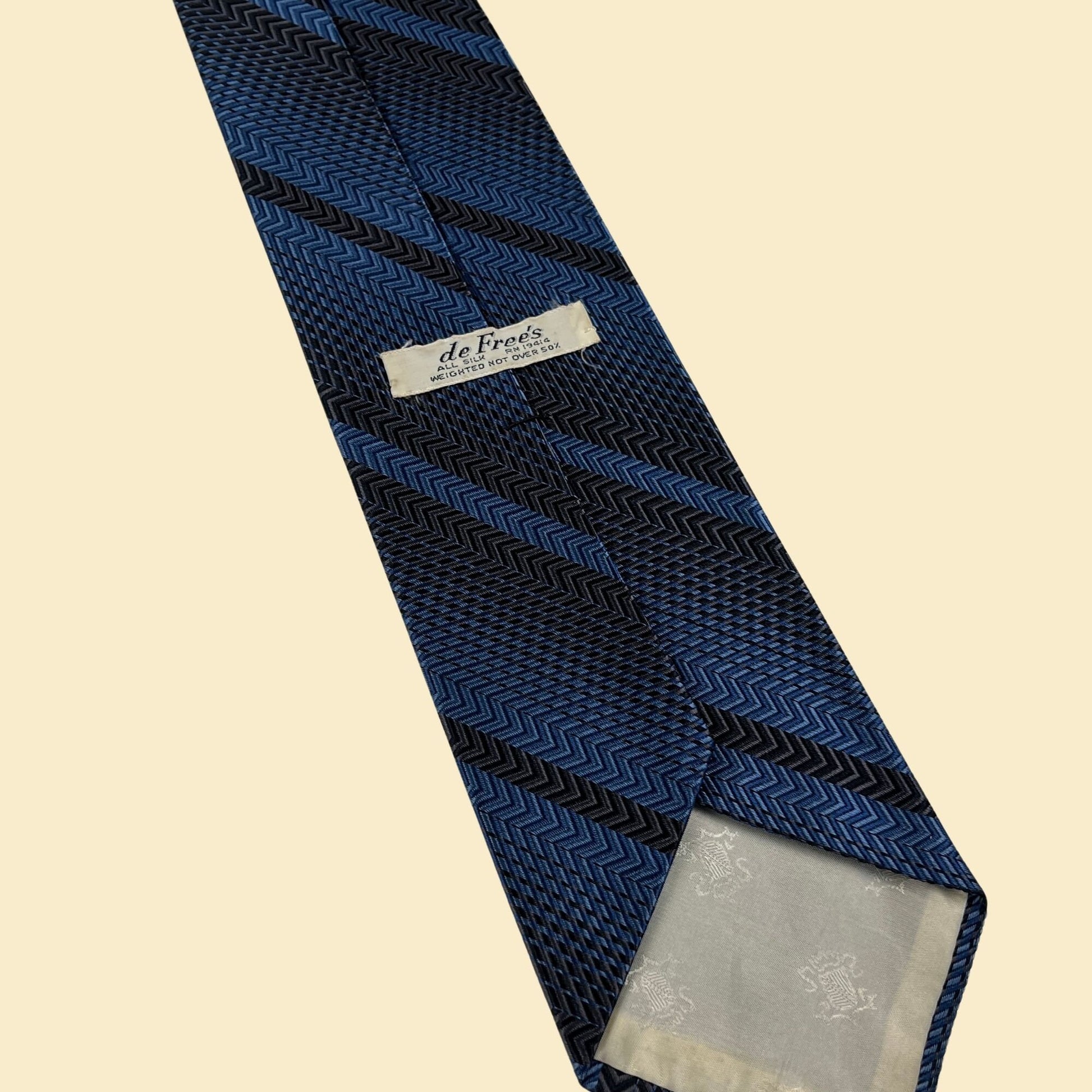 Vintage 70s necktie by de Freés, blue & black silk diagonal striped men's tie, 54.5" x 3.75"