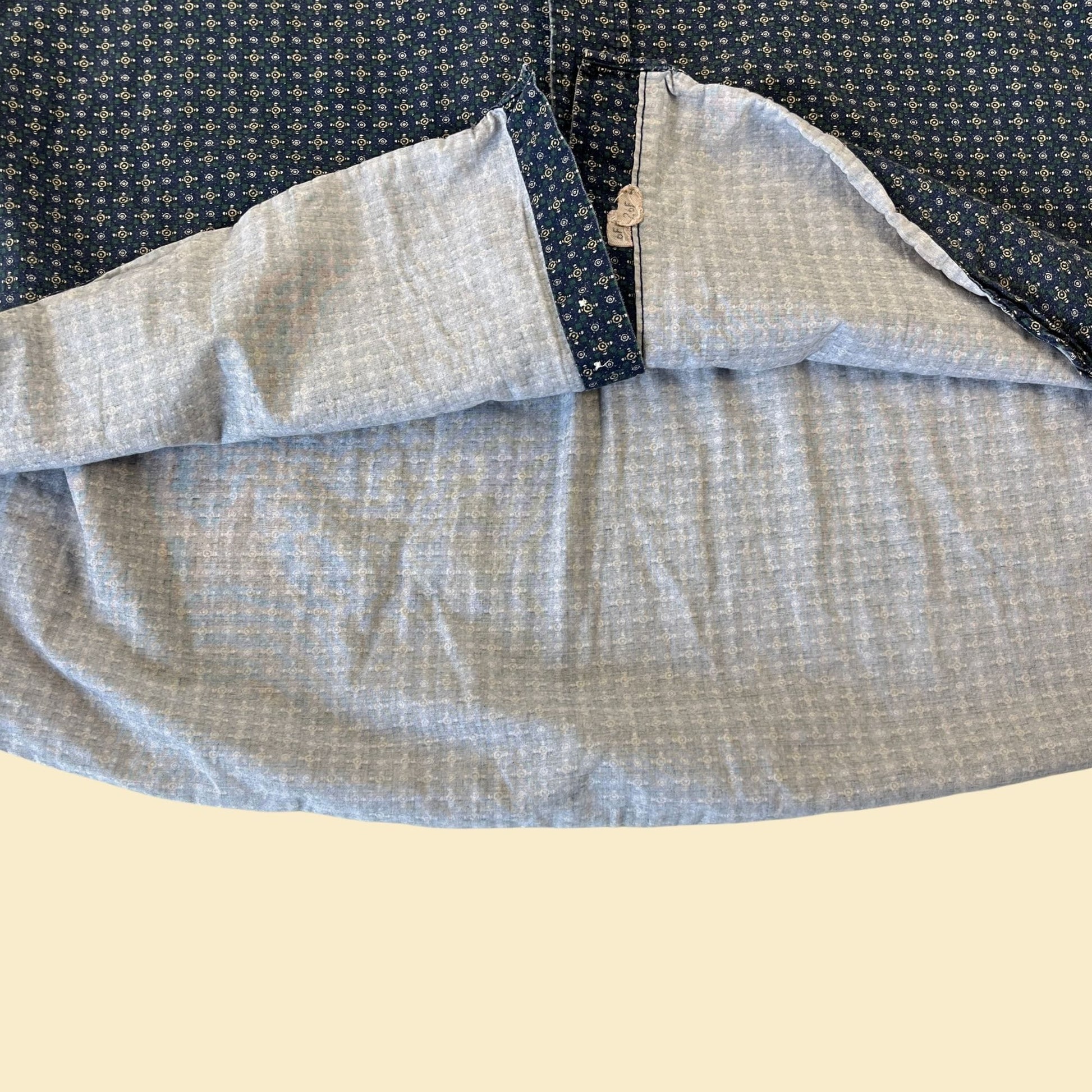 90s geometric shirt, casual 2XL vintage men's blue & beige short sleeve button down collared shirt