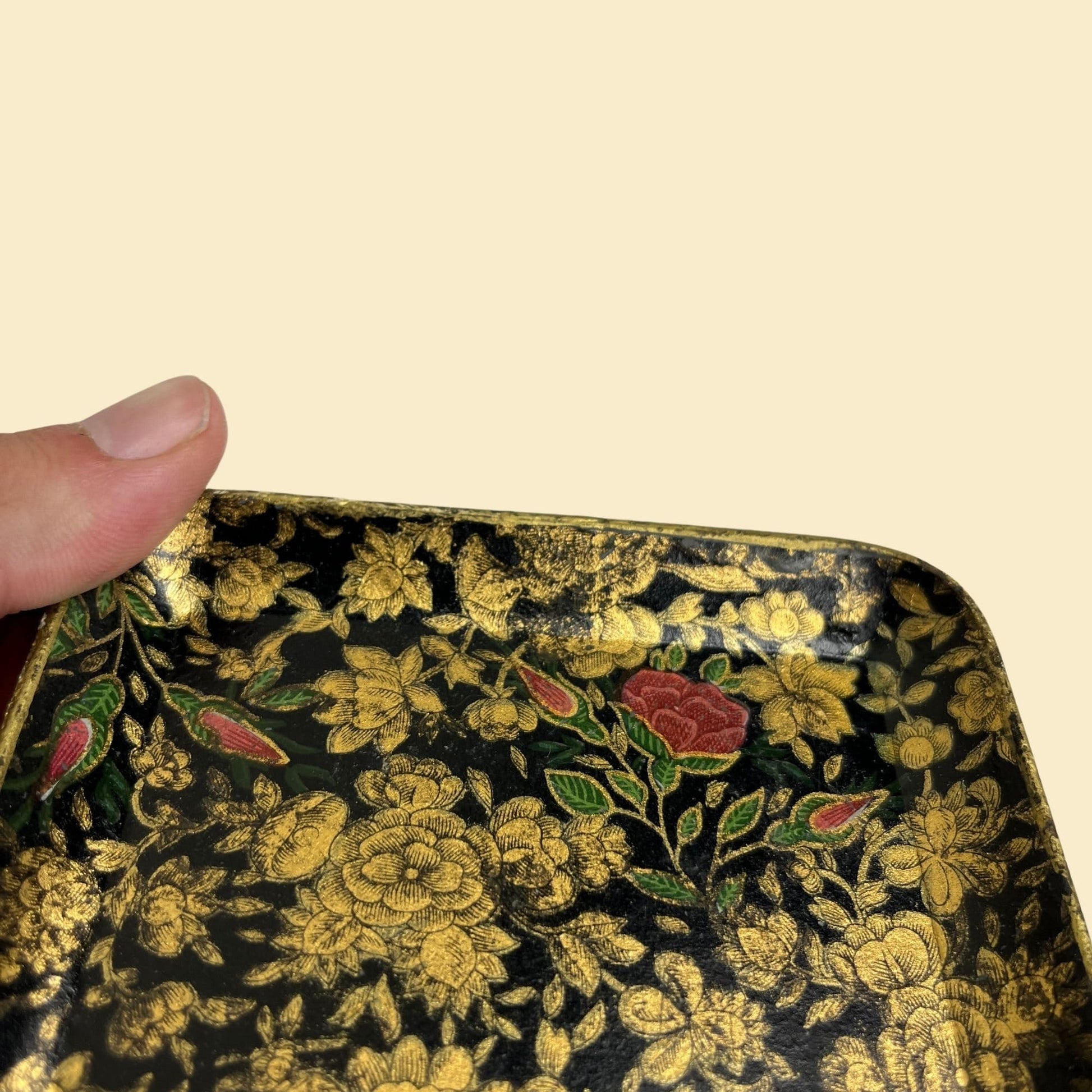 1970s floral paper mache trays, set of 2 flower patterned black, gold & pink catch all dresser or desk trays