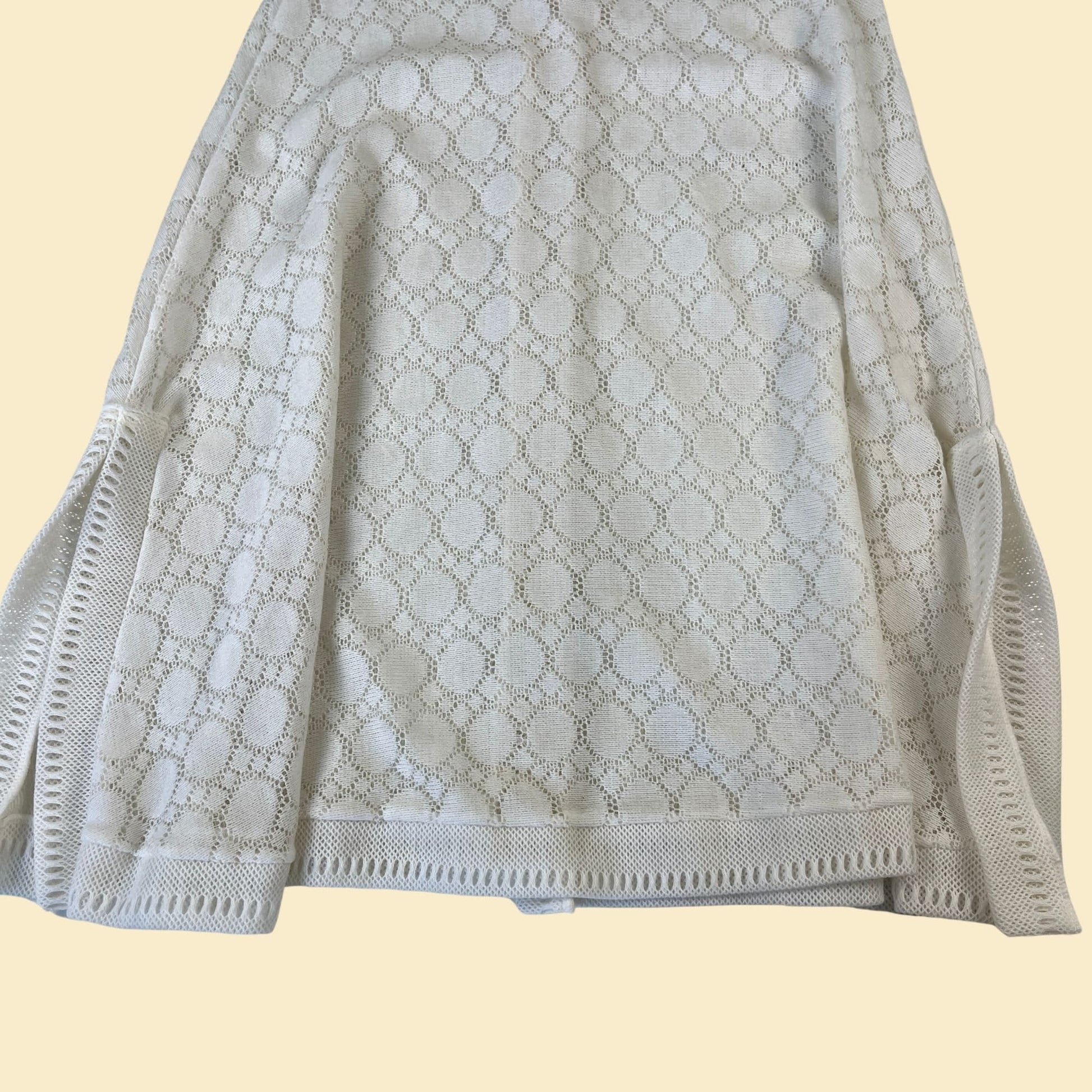 1970s crochet cape / poncho, vintage 70s button down crocheted shawl,