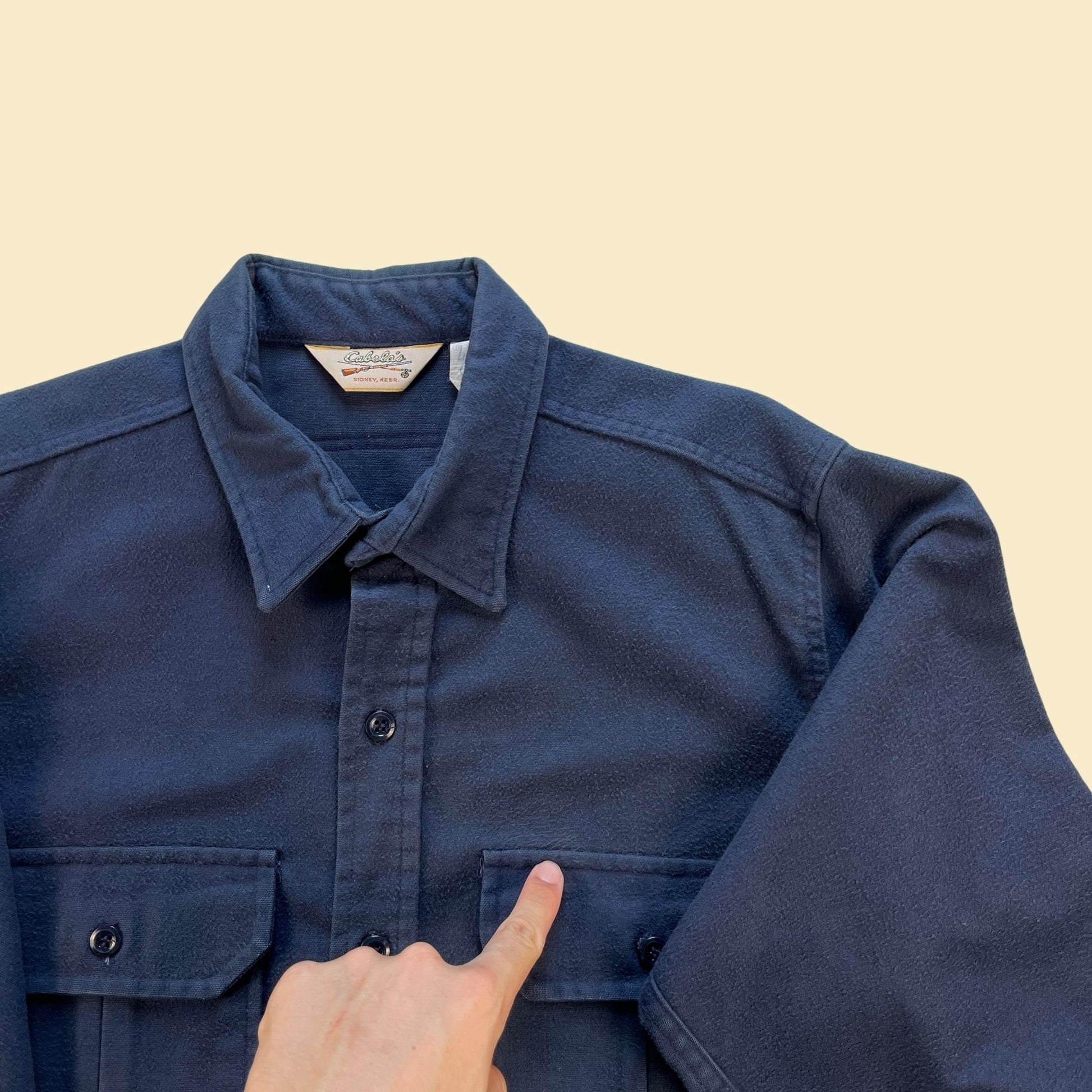 1980s Cabela's men's size XL shirt, vintage 80s dark blue outdoors button down w/ long sleeves