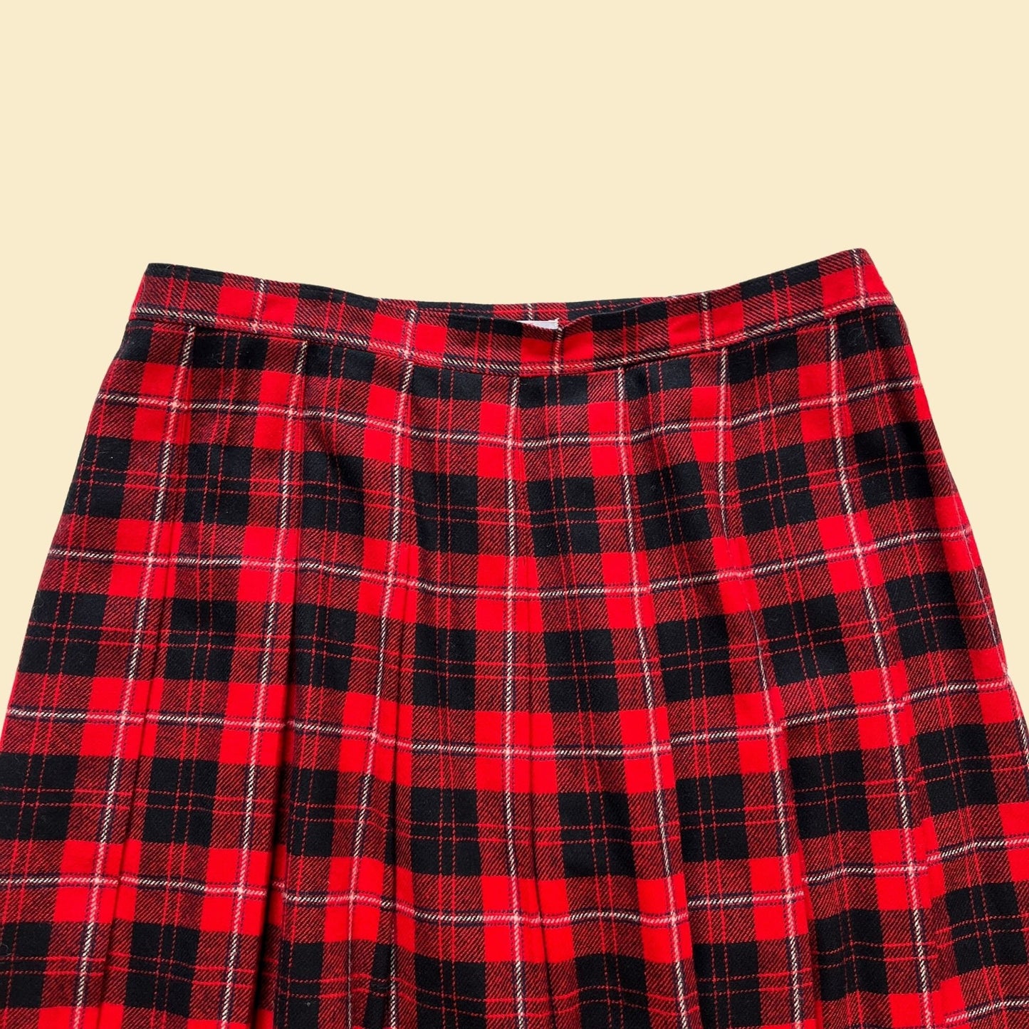 1970s Pendleton tartan skirt, size 16W wool black & red pleated midi skirt, vintage 70s knee length skirt