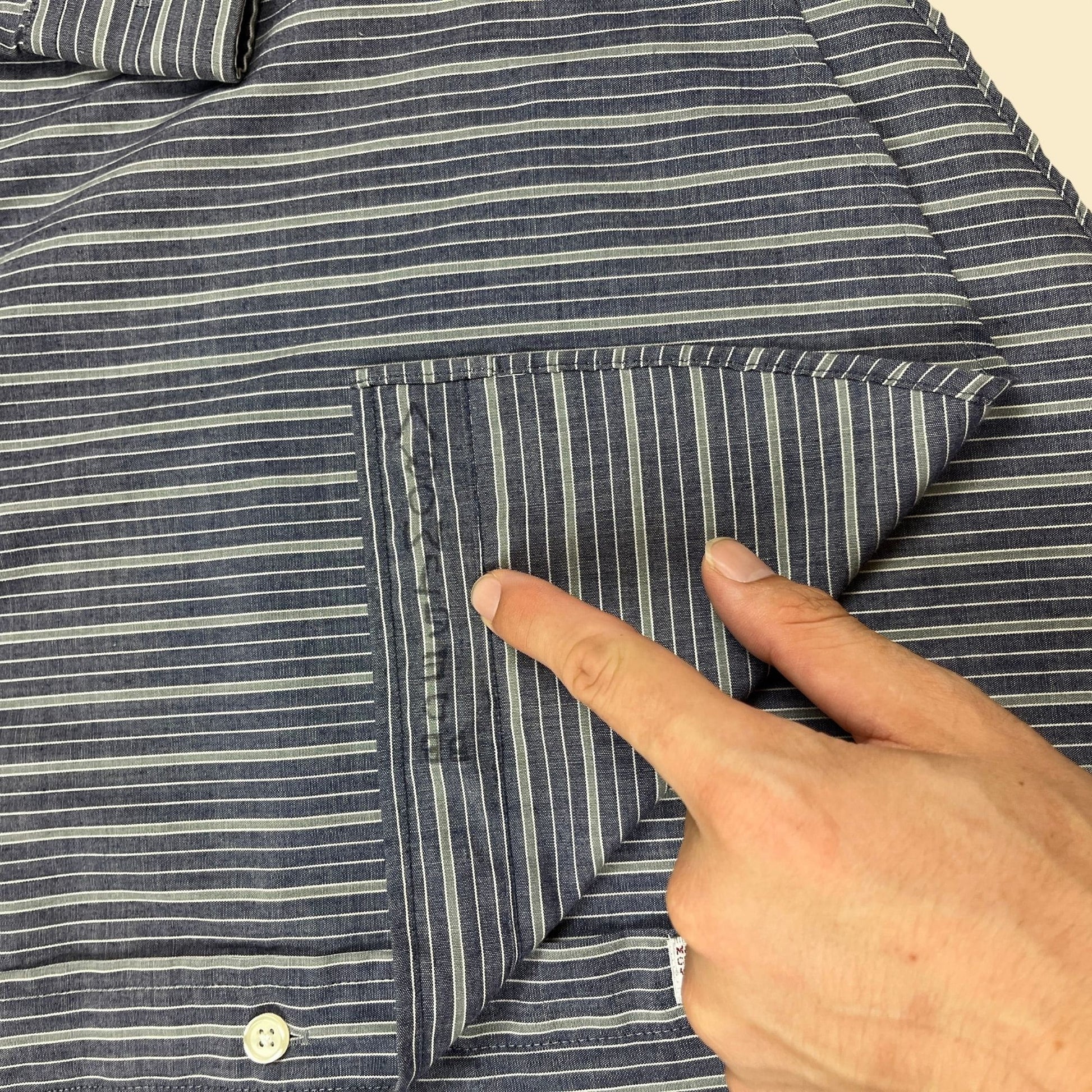 1990s men's striped shirt by Windridge, size 18.5/35 vintage 90s grey & white striped button down