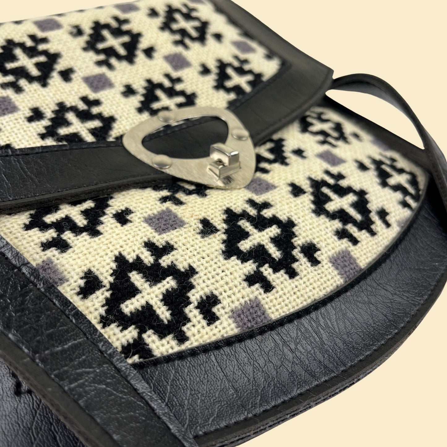 1970s leather black & white shoulder bag, vintage 70s tapestry/leather geometric accordion purse