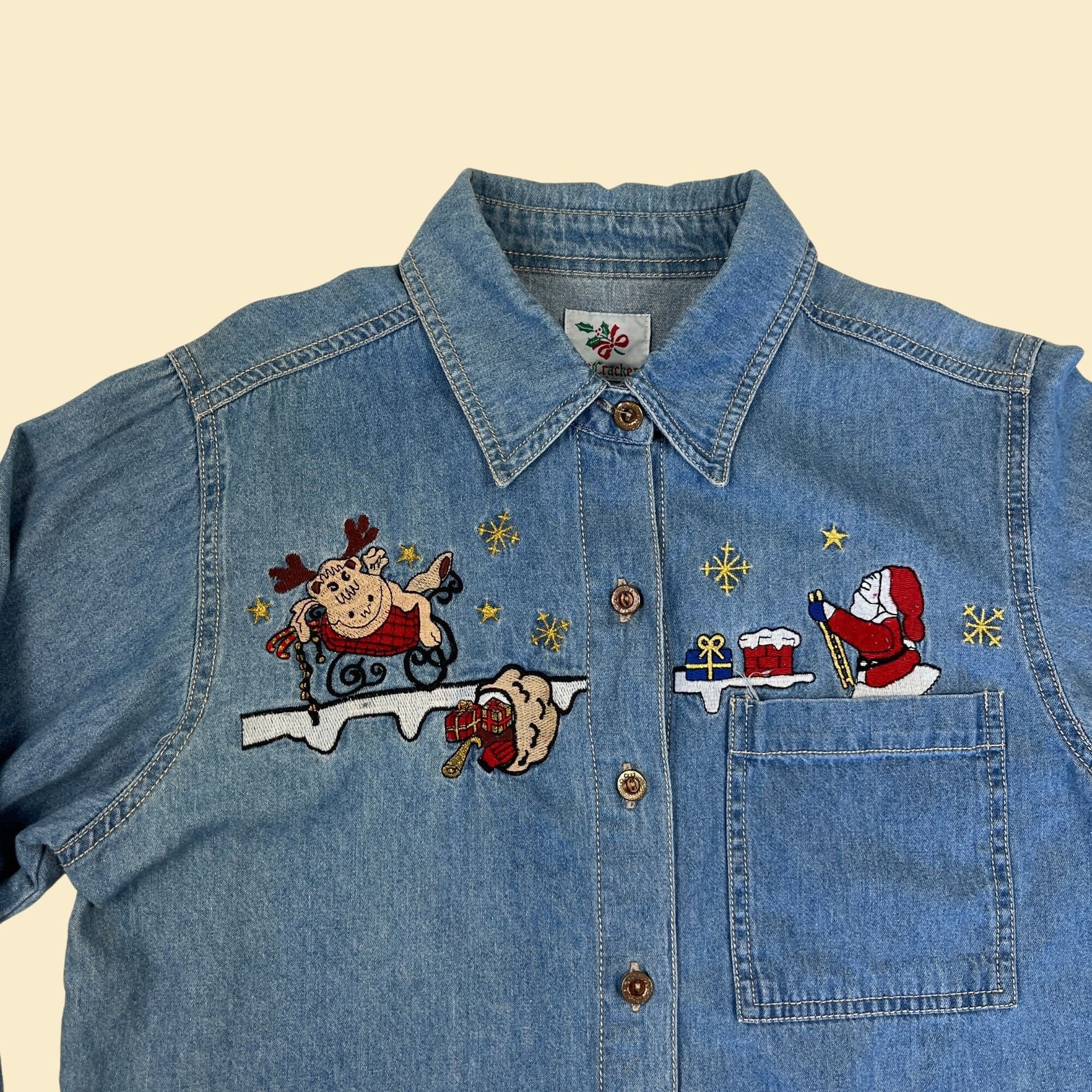 90s/Y2K Christmas denim/chambray button down shirt, vintage size S Santa & reindeers shirt