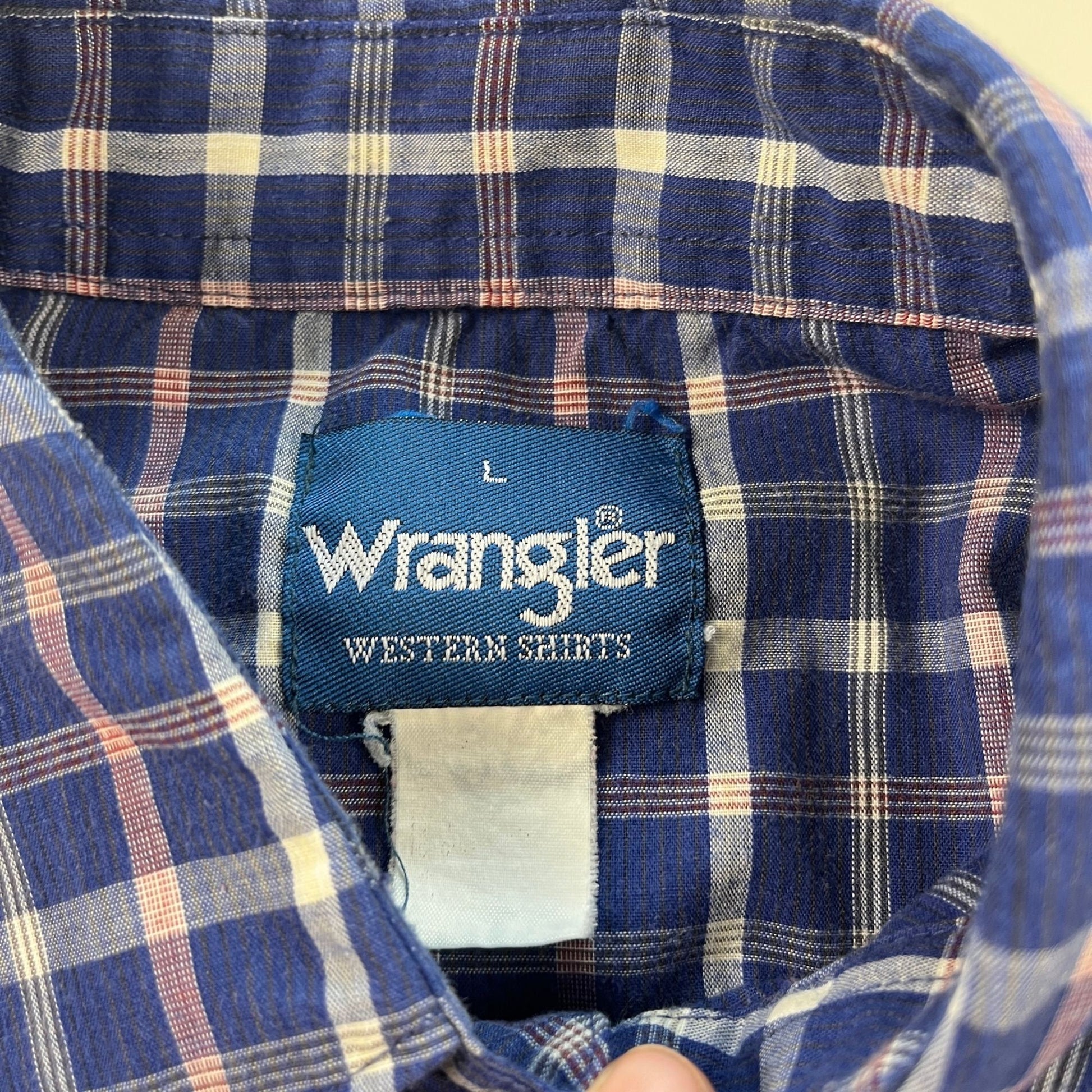 1980s L Wrangler men's shirt, vintage 80s western snap clasp long sleeve blue plaid top