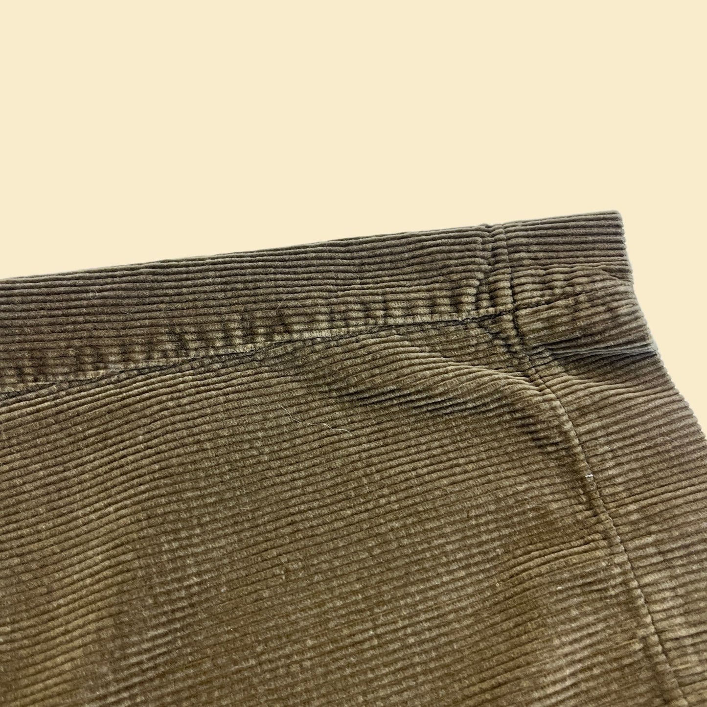 1990s olive green corduroy pants, size 14 Lizsport 90s dark green women's high rise pants