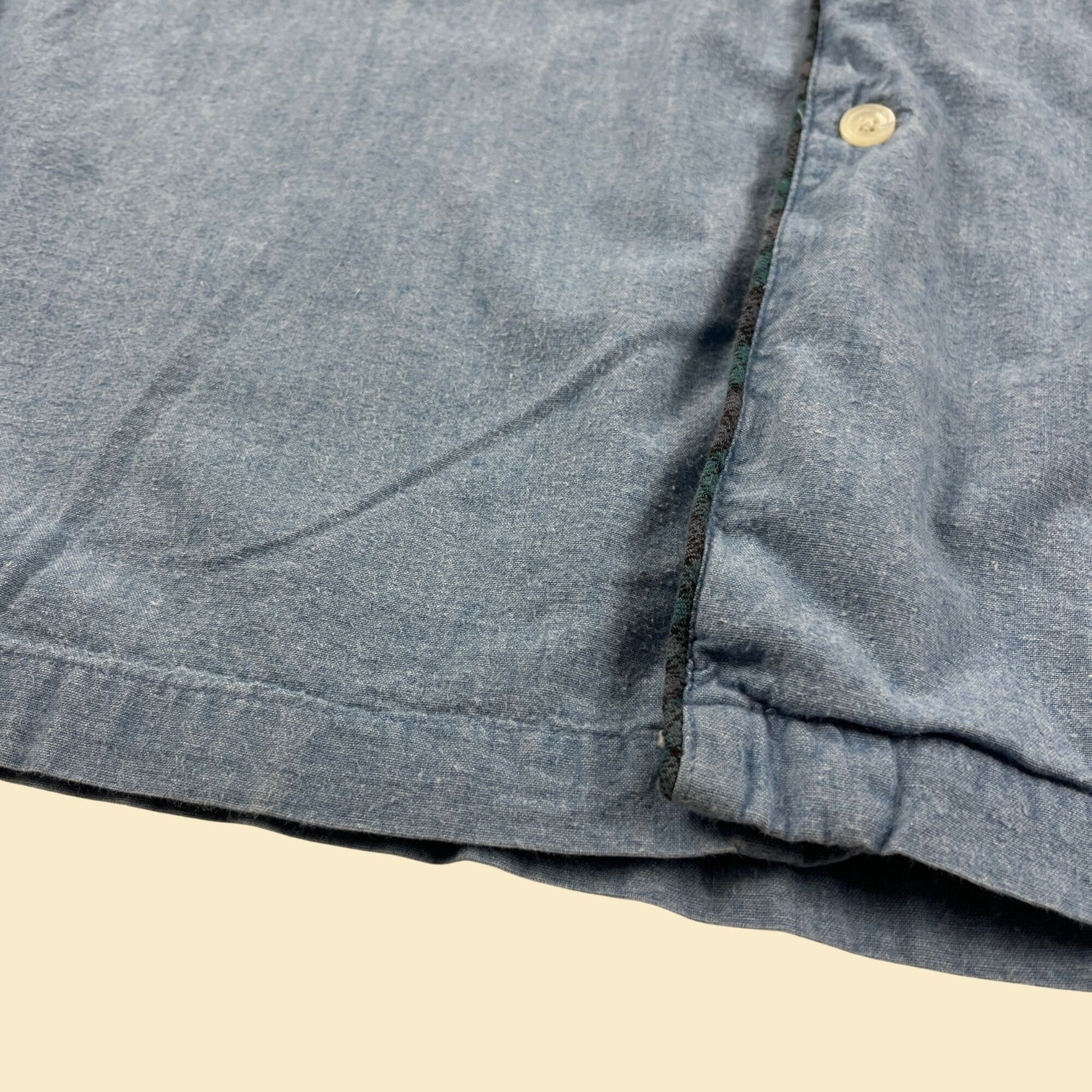 90s/Y2K GAP chambray-style shirt, vintage L light blue cotton button down top