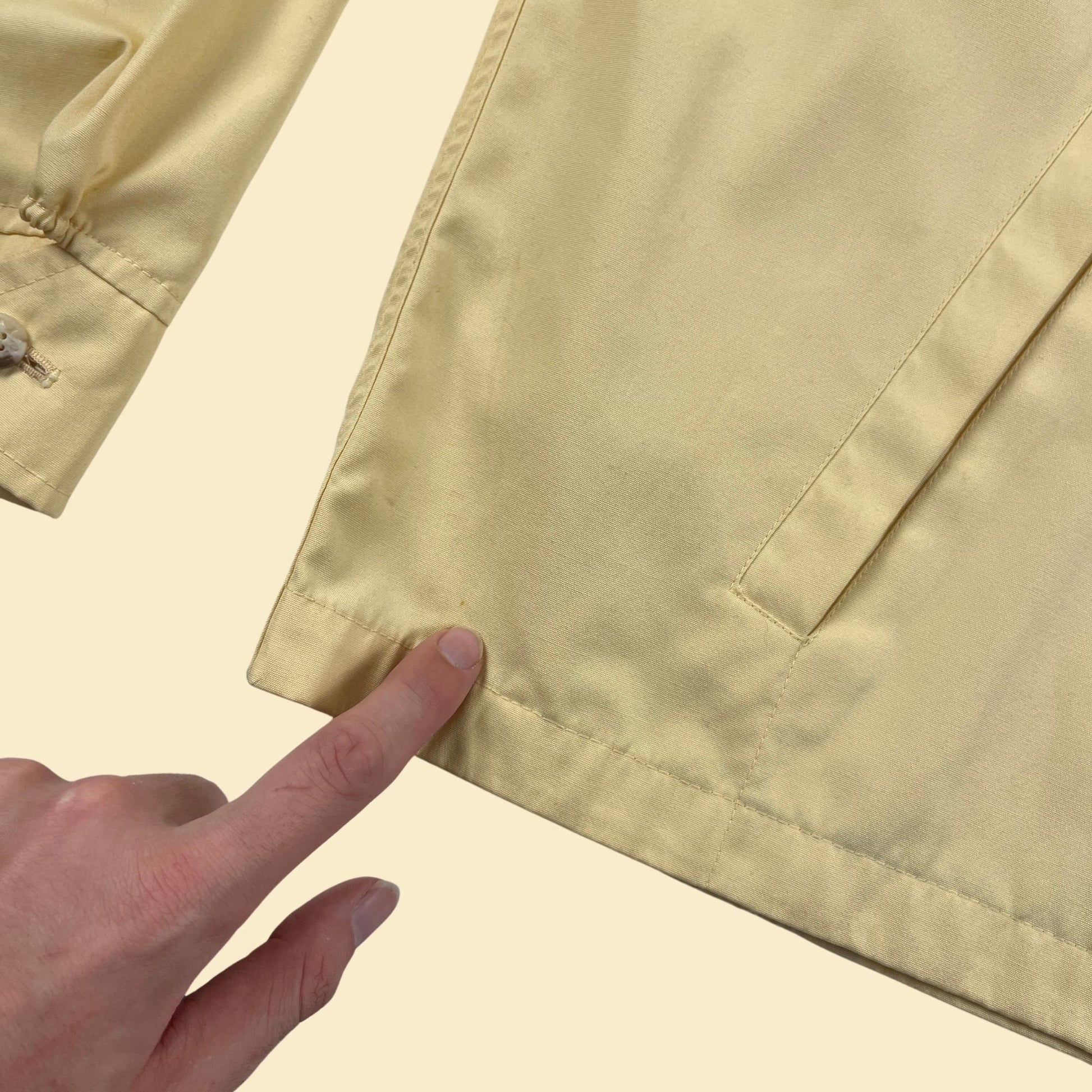 1970s L Izod Lacoste windbreaker, pastel yellow vintage 70s zip up jacket