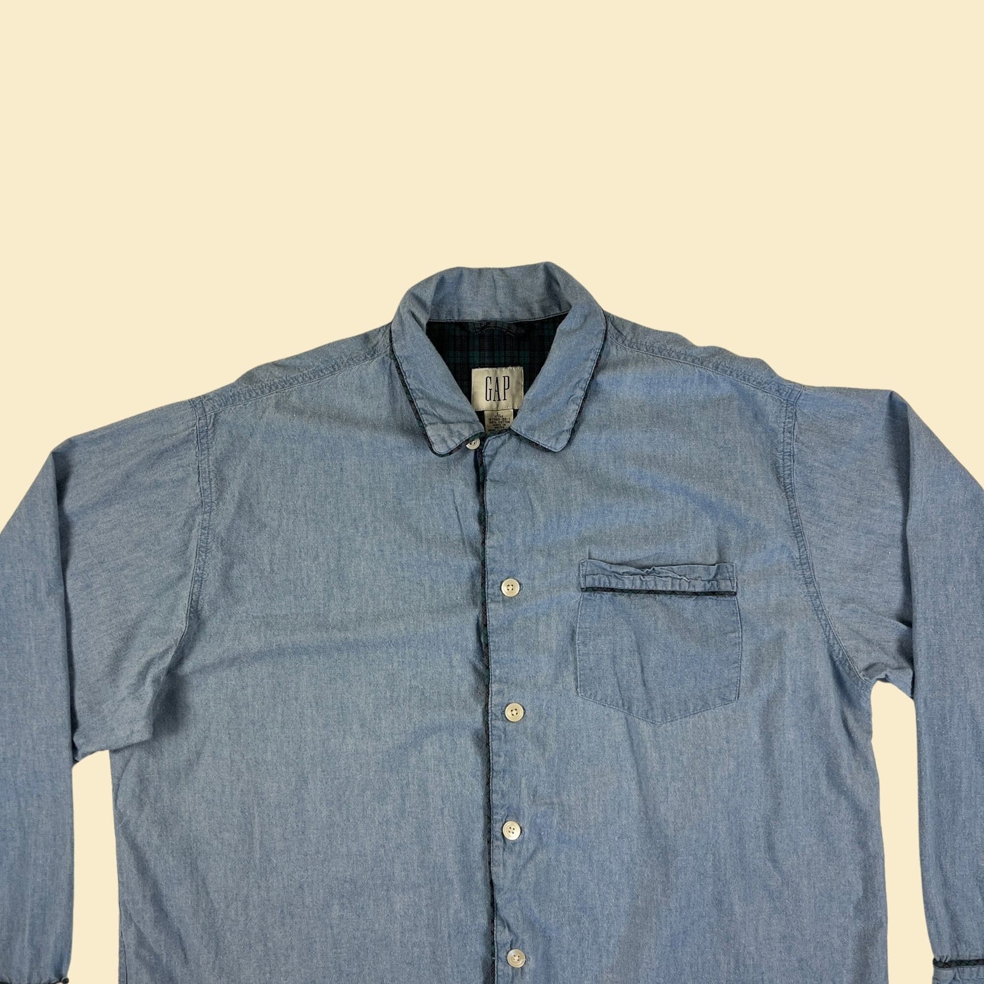 90s/Y2K GAP chambray-style shirt, vintage L light blue cotton button down top