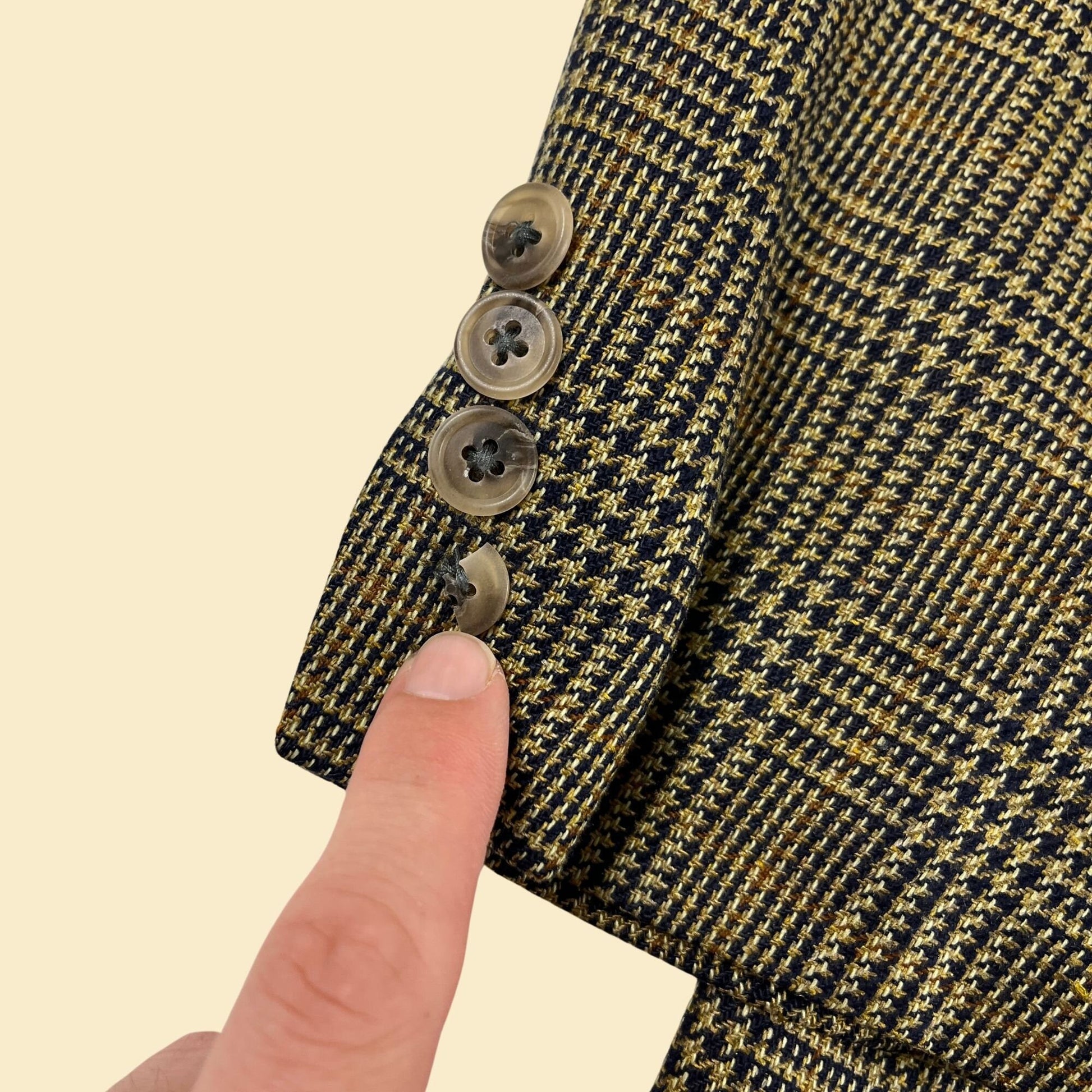 1990s silk men's blazer jacket by Roundtree & Yorke, blue/yellow houndstooth men's vintage sports coat