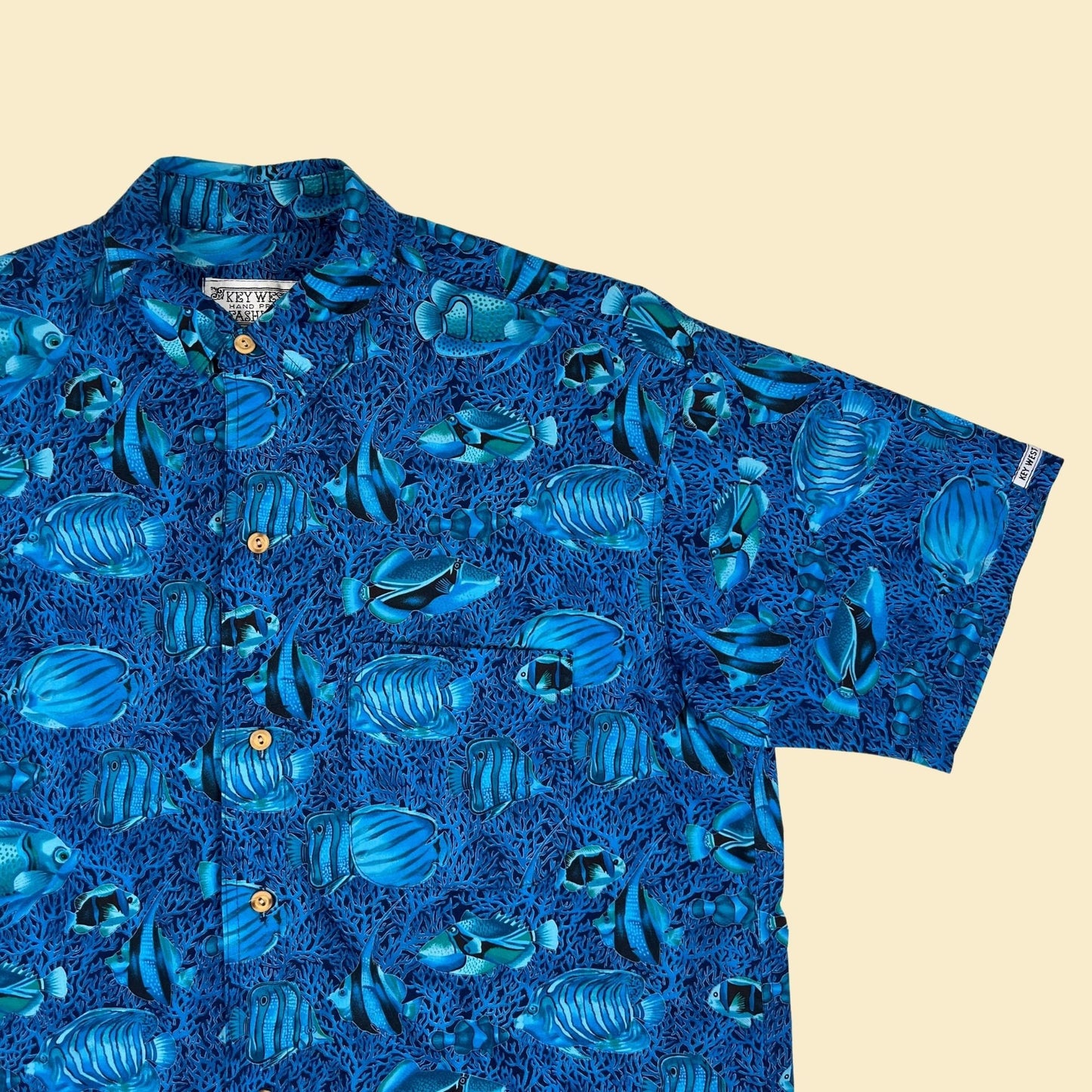 1980s L fish shirt by Key West Handprint Fashions, vintage 80s blue fish & coral patterned shirt