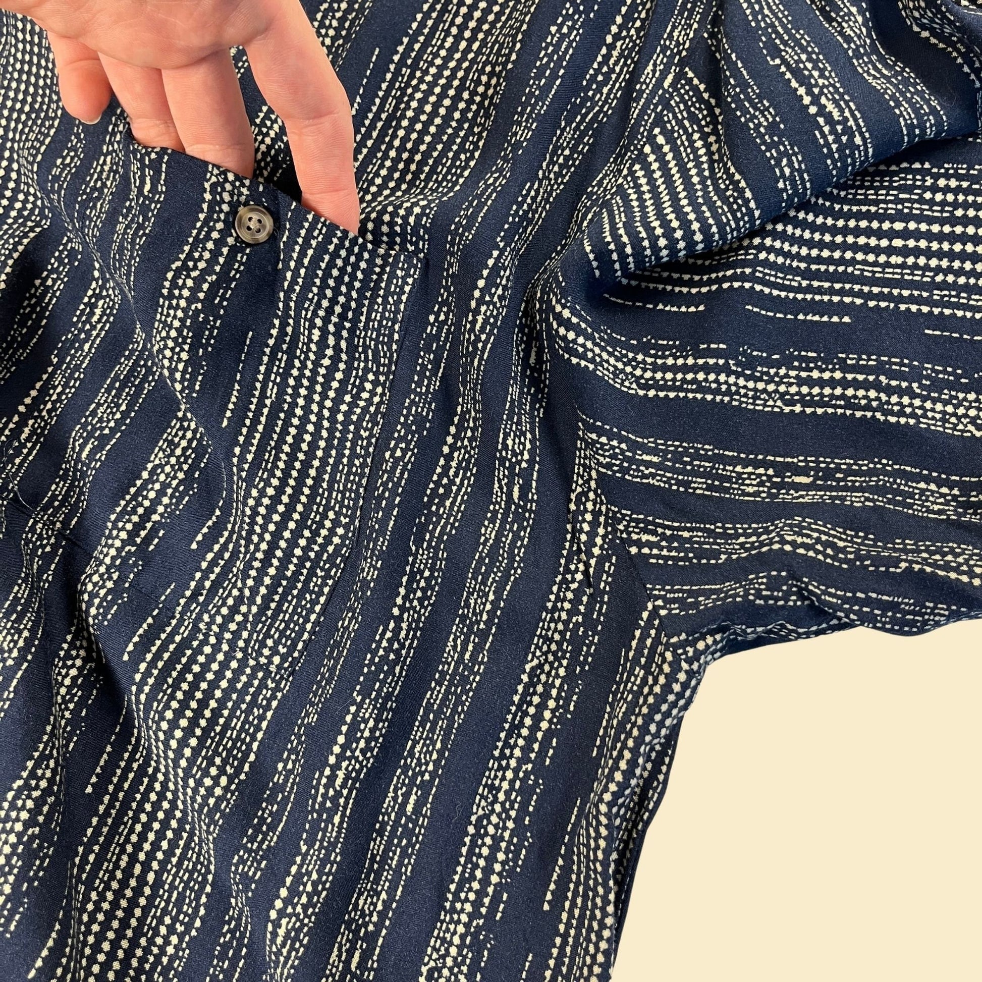 90s XL blue abstract shirt, vintage men's novelty print blue & beige short sleeve button down by Puritan