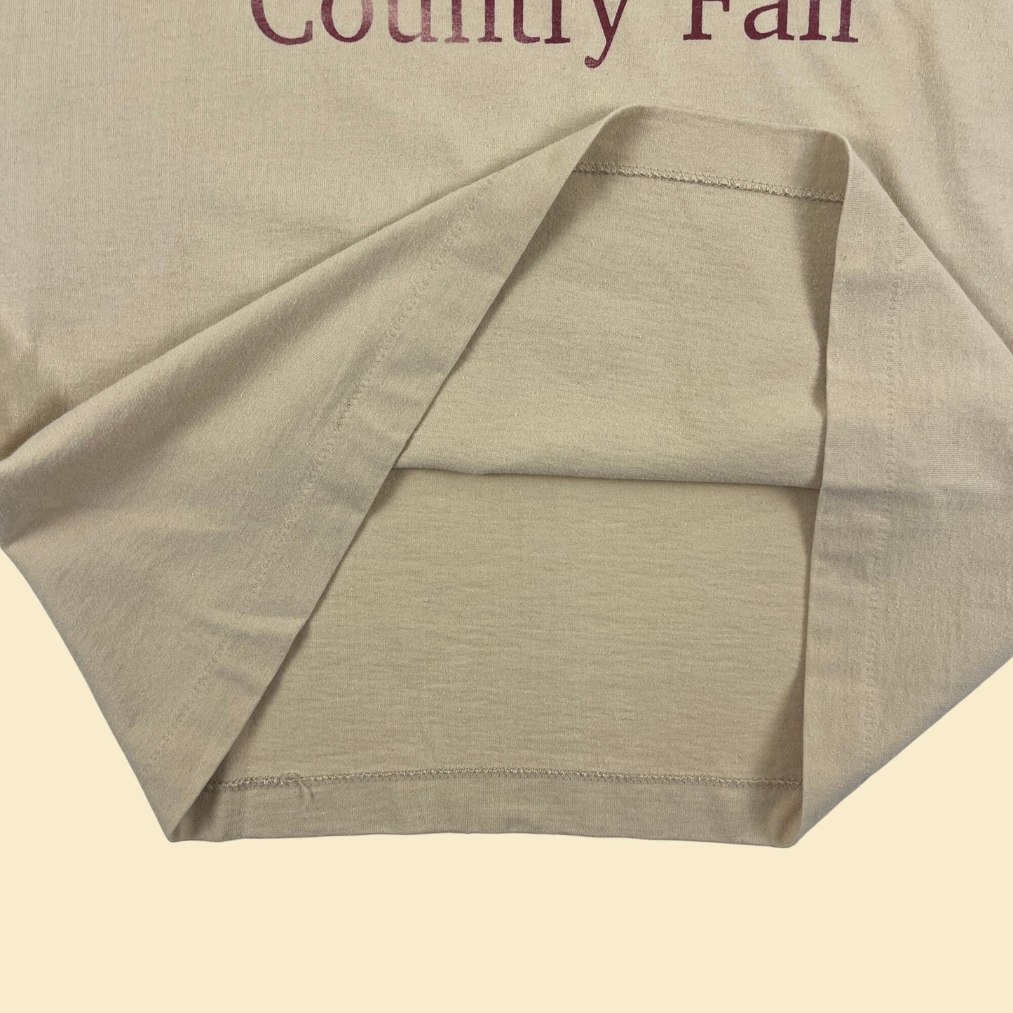 80s/90s L Prater's Mill Country Fair (Georgia) Screen Stars t-shirt, single stitch beige & burgundy tee