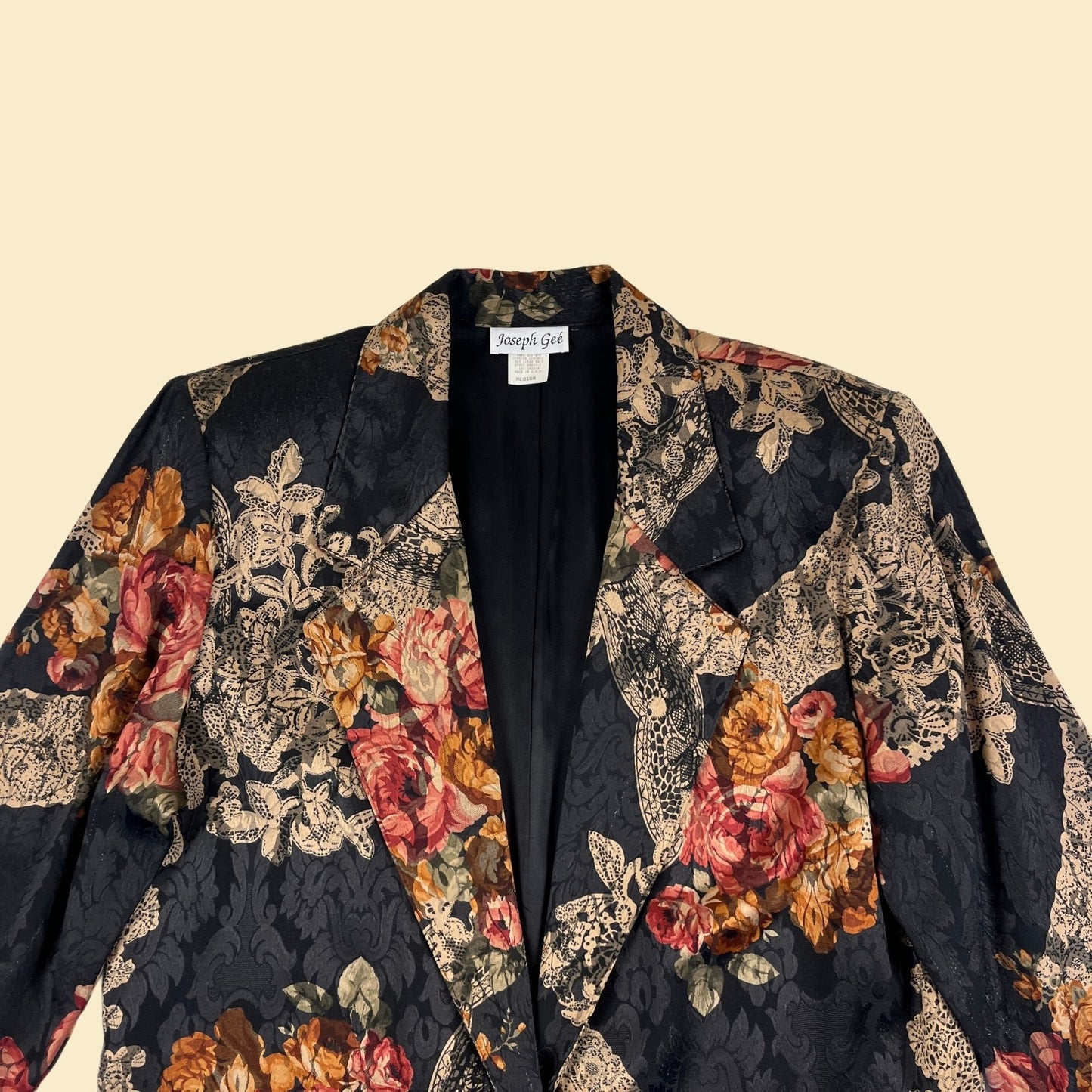 1970s M floral blazer by Joseph Geé, vintage women's black/burgundy 70s jacket