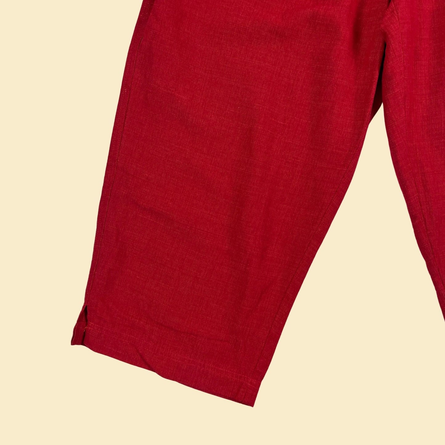 90s/Y2K red linen M capris by Erin London, vintage silk & linen women's ankle length 2000s capri pants w/ elastic waist