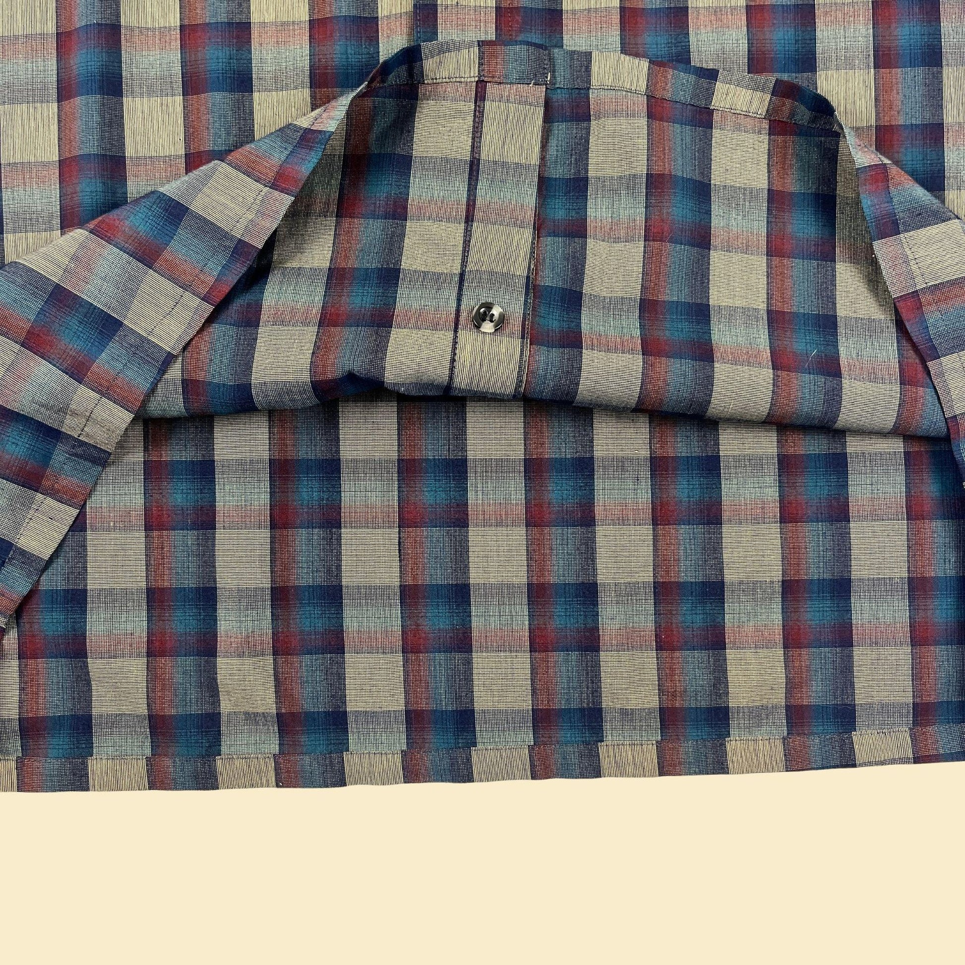 80s/90s Silkina men's 40cm shirt, vintage plaid blue & burgundy short sleeve button down