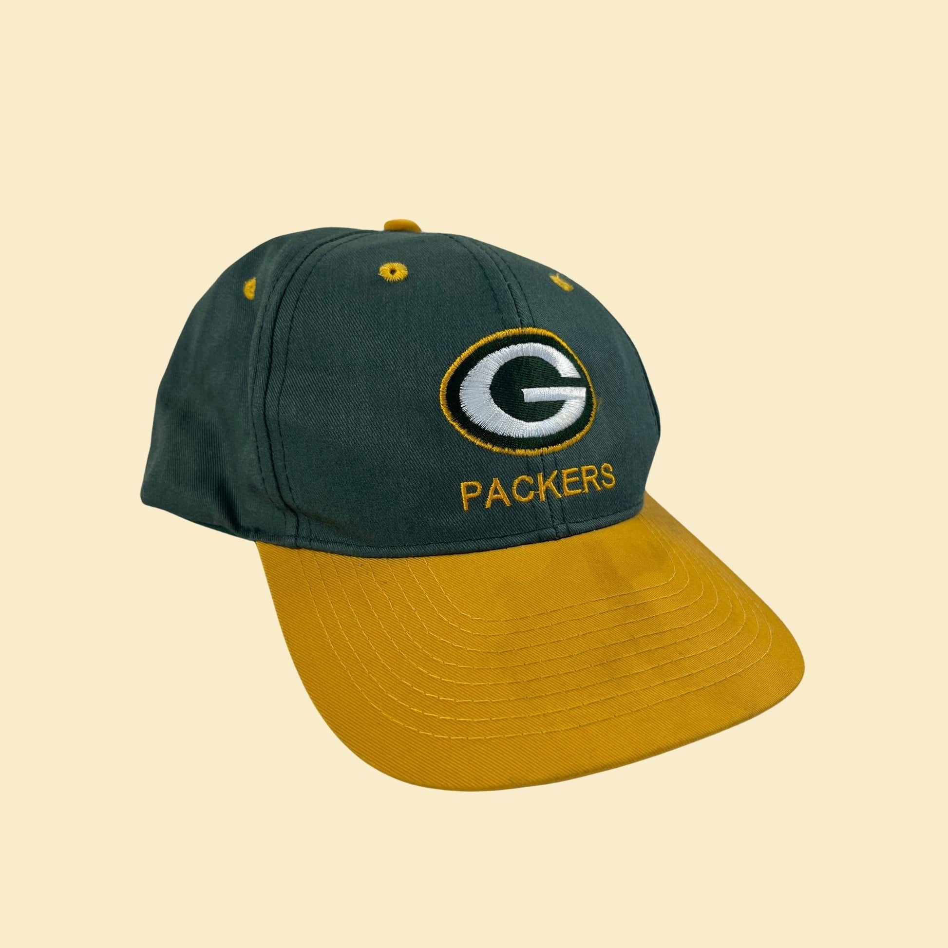 1990s Green Bay Packers snapback hat, vintage green & yellow adjustable baseball cap