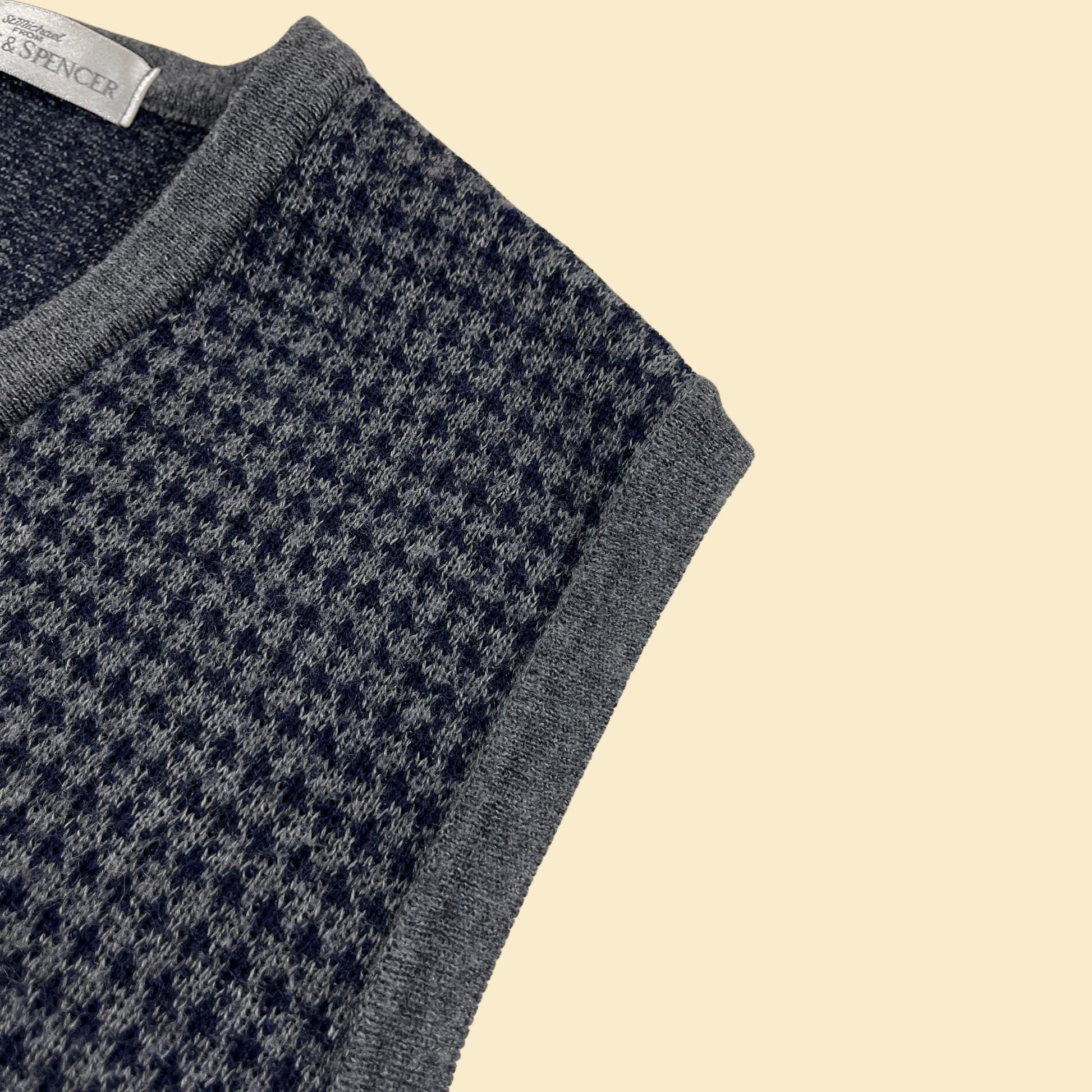 90s/Y2K houndstooth sweater vest, vintage blue/grey knit men's vest by St. Michael from Marks & Spencer