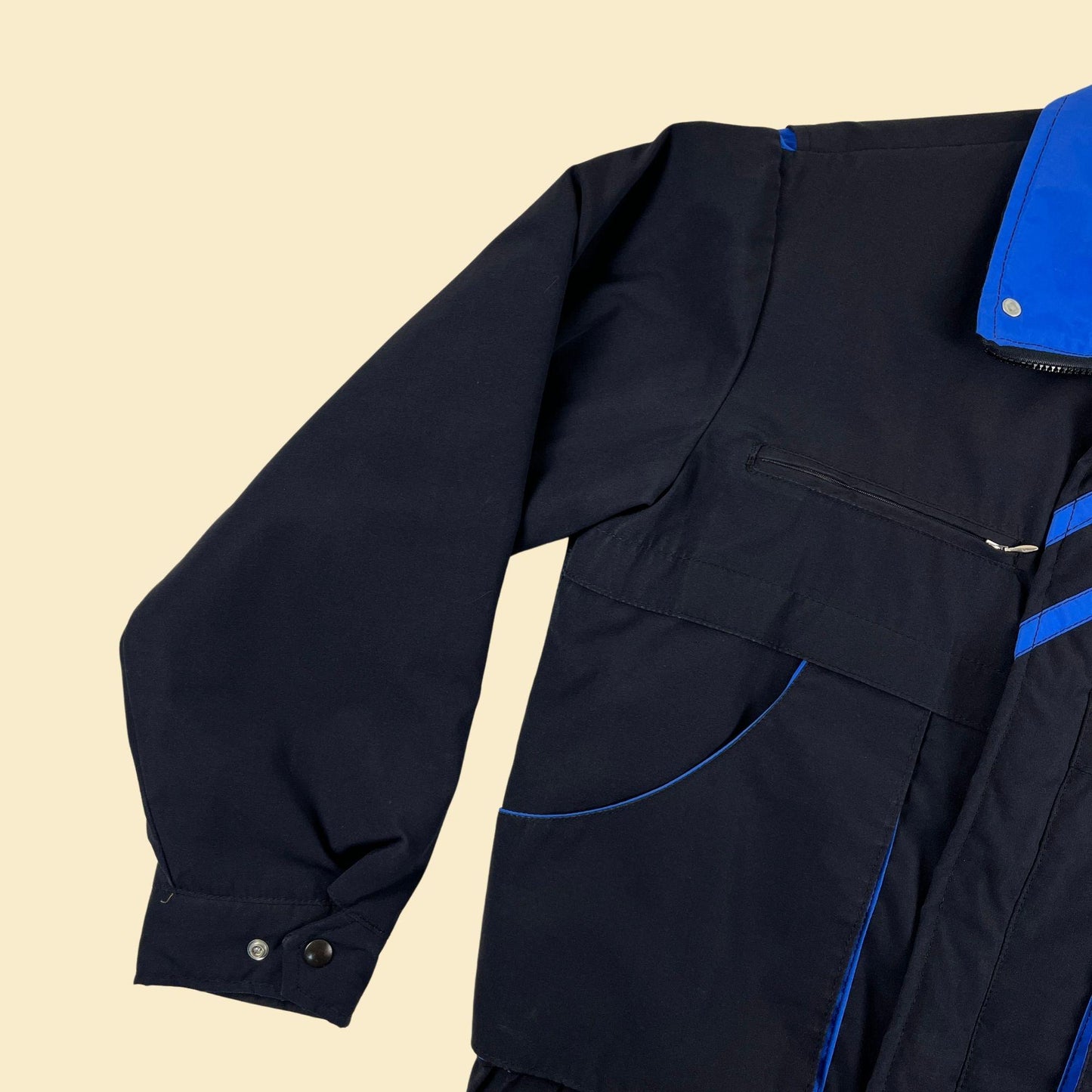 70s/80s workwear jacket, vintage men's M to L blue & black "Apartment Services" union-made jacket