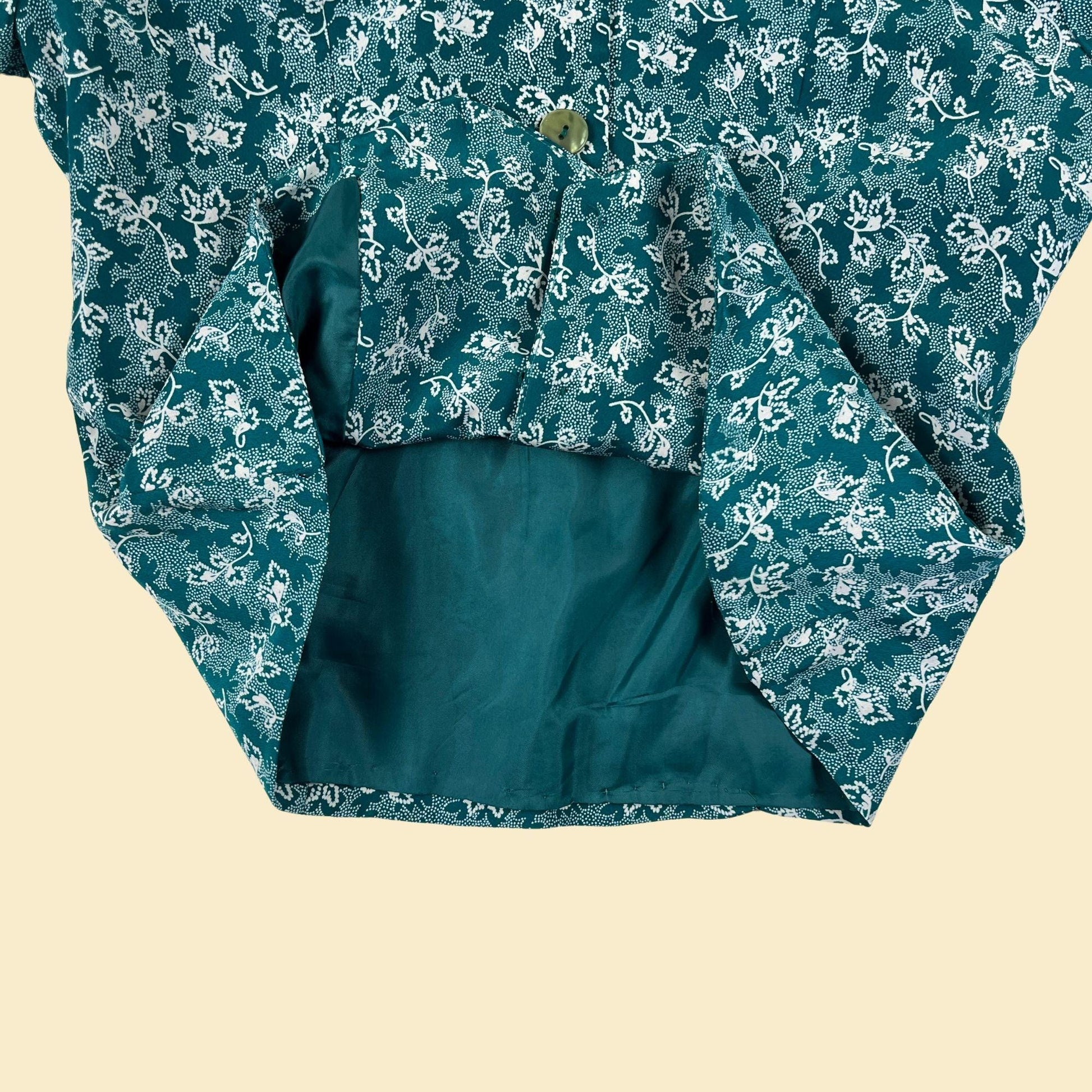 70s/80s teal & white size 10 blouse by Apostrophe, abstract floral patterned top w/ shoulder pads