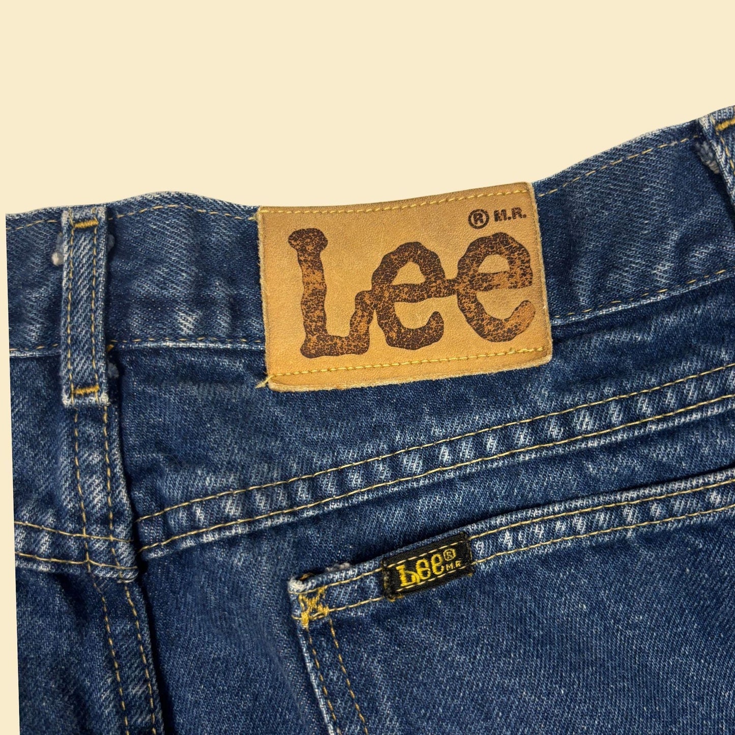 80s/90s Lee highrise jeans, size 16 vintage women's medium to darkwash denim pants