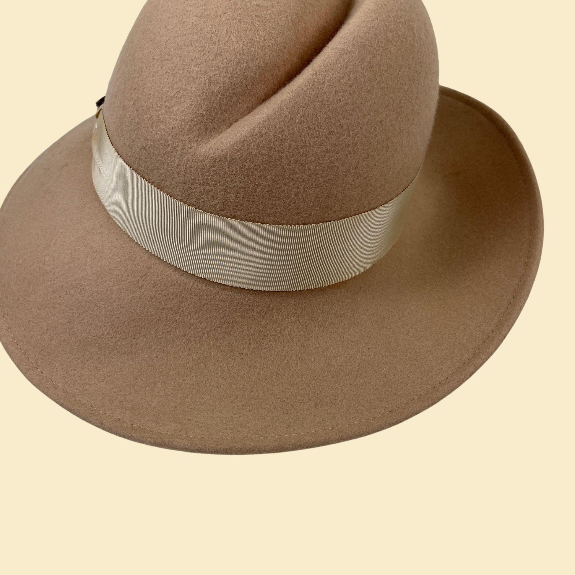 1970s fedora hat w/ feather by Lancaster, 100% wool vintage western-style beige/cream brim hat w/ ribbon