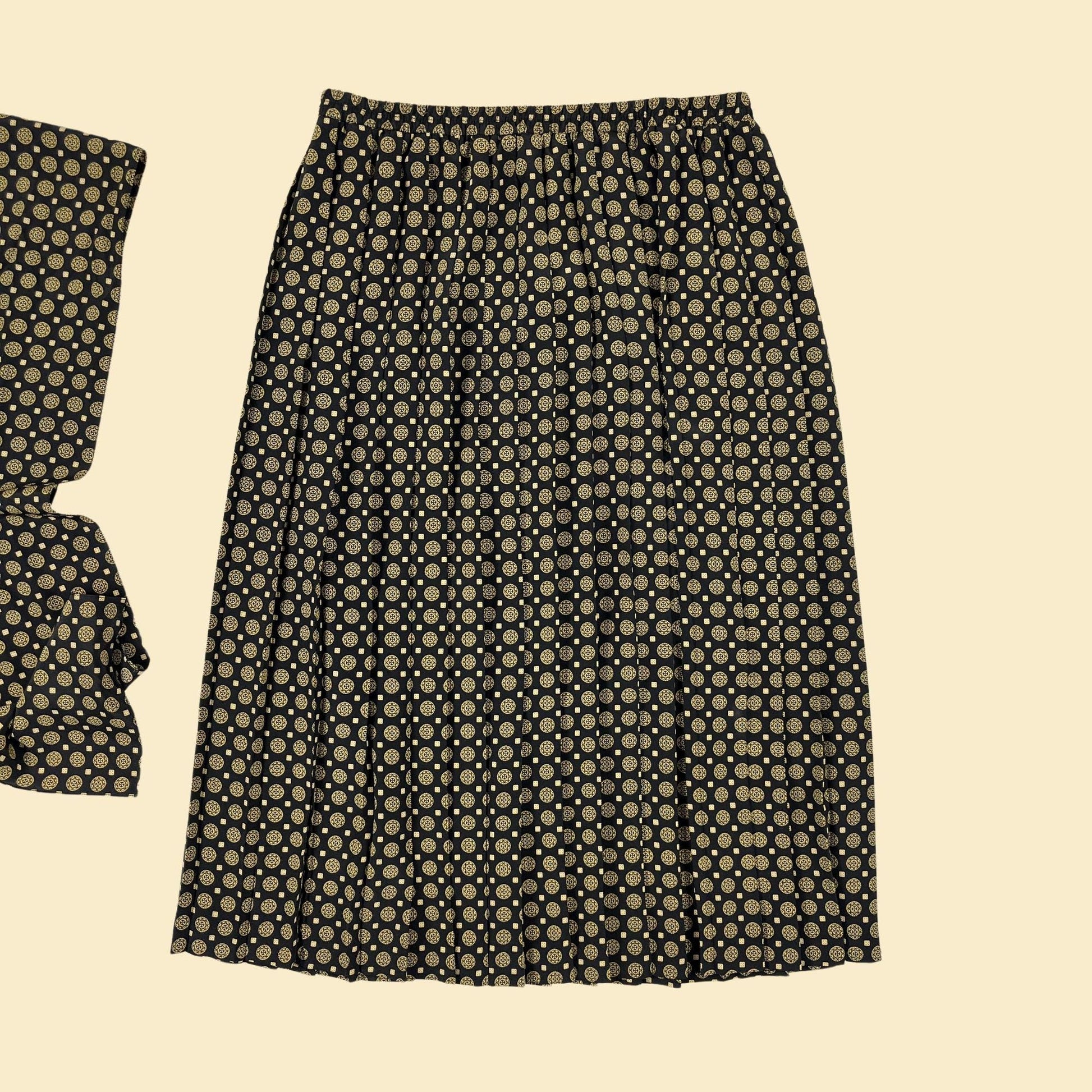 1990s size 14 skirt by Lesli Fay, vintage geometric pleated midi to maxi black & gold skirt w/ scarf