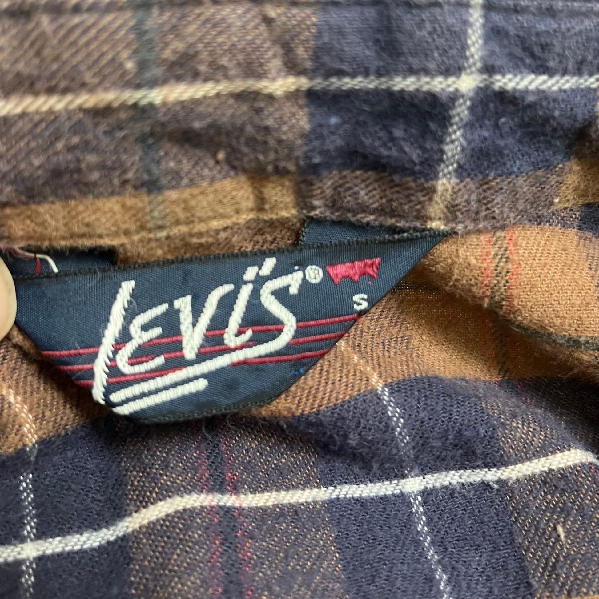 Vintage Levi's small plaid flannel, 1980s Levi's blue and brown flannel shirt, vintage men's Levi's button down shirt