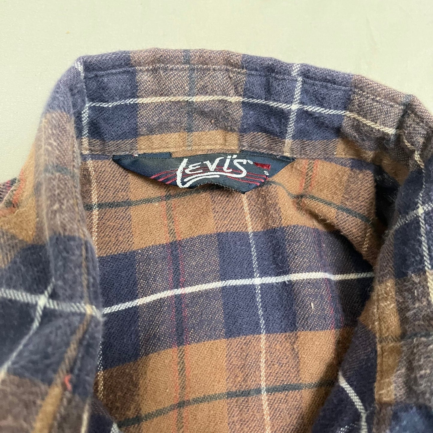 Vintage Levi's small plaid flannel, 1980s Levi's blue and brown flannel shirt, vintage men's Levi's button down shirt