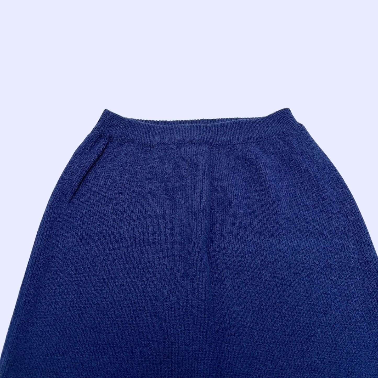 Ann Wi 1990s blue pencil skirt, medium acrylic women's professional skirt, vintage 80/90s women's maxi skirt, blue stretchy skirt