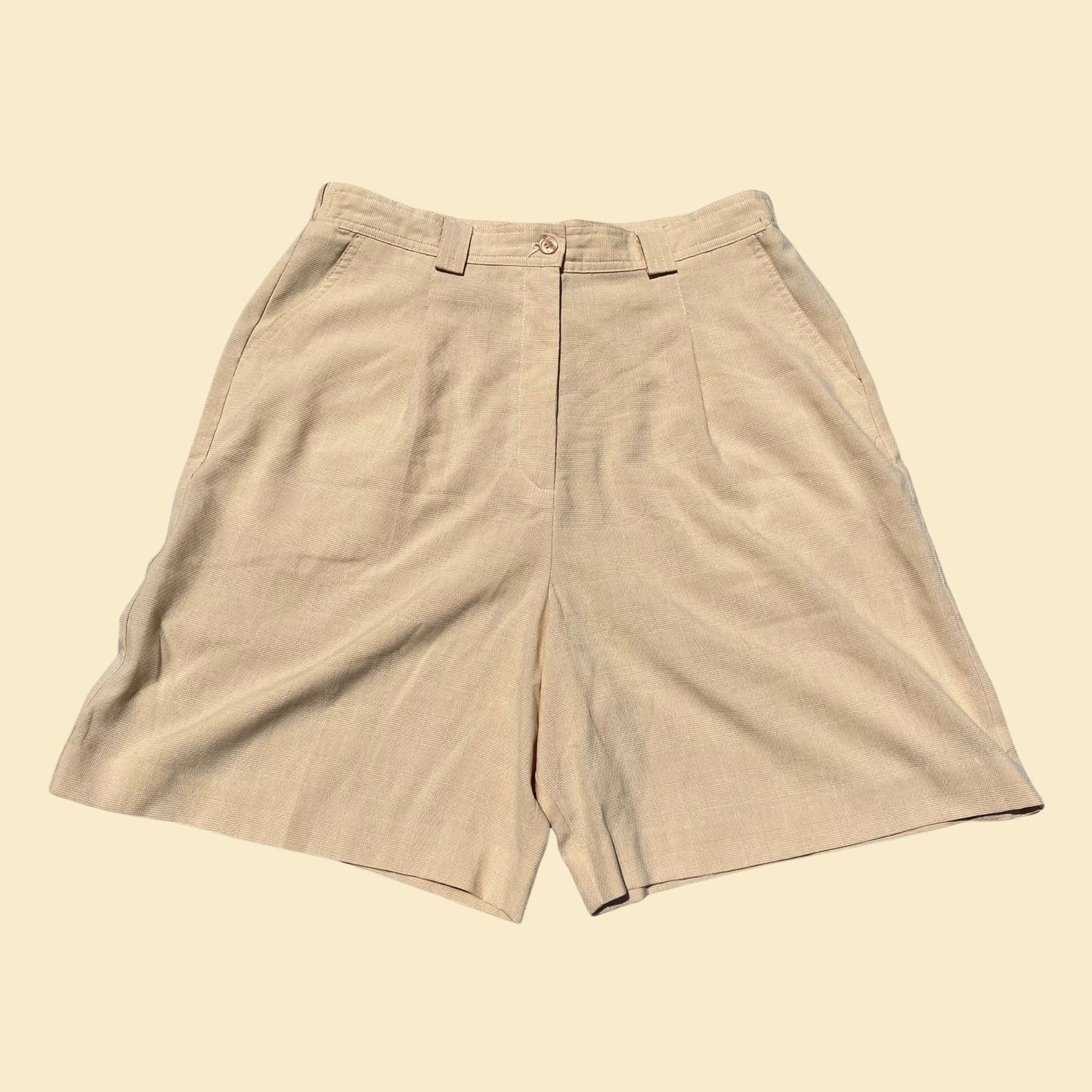 80s pleated women's shorts in beige size 14, vintage 1980s Lily's of Beverly Hills khaki shorts, women's golf shorts