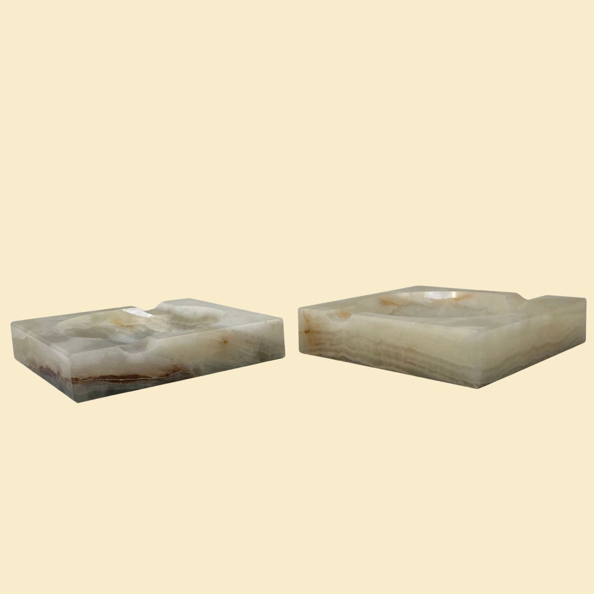 Set of 2 vintage onyx ash trays, 1970s square shaped stone ash trays