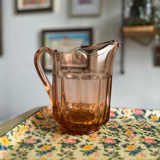 1930s pink depression glass pitcher with lips for ice, vintage water/juice pitcher with handle