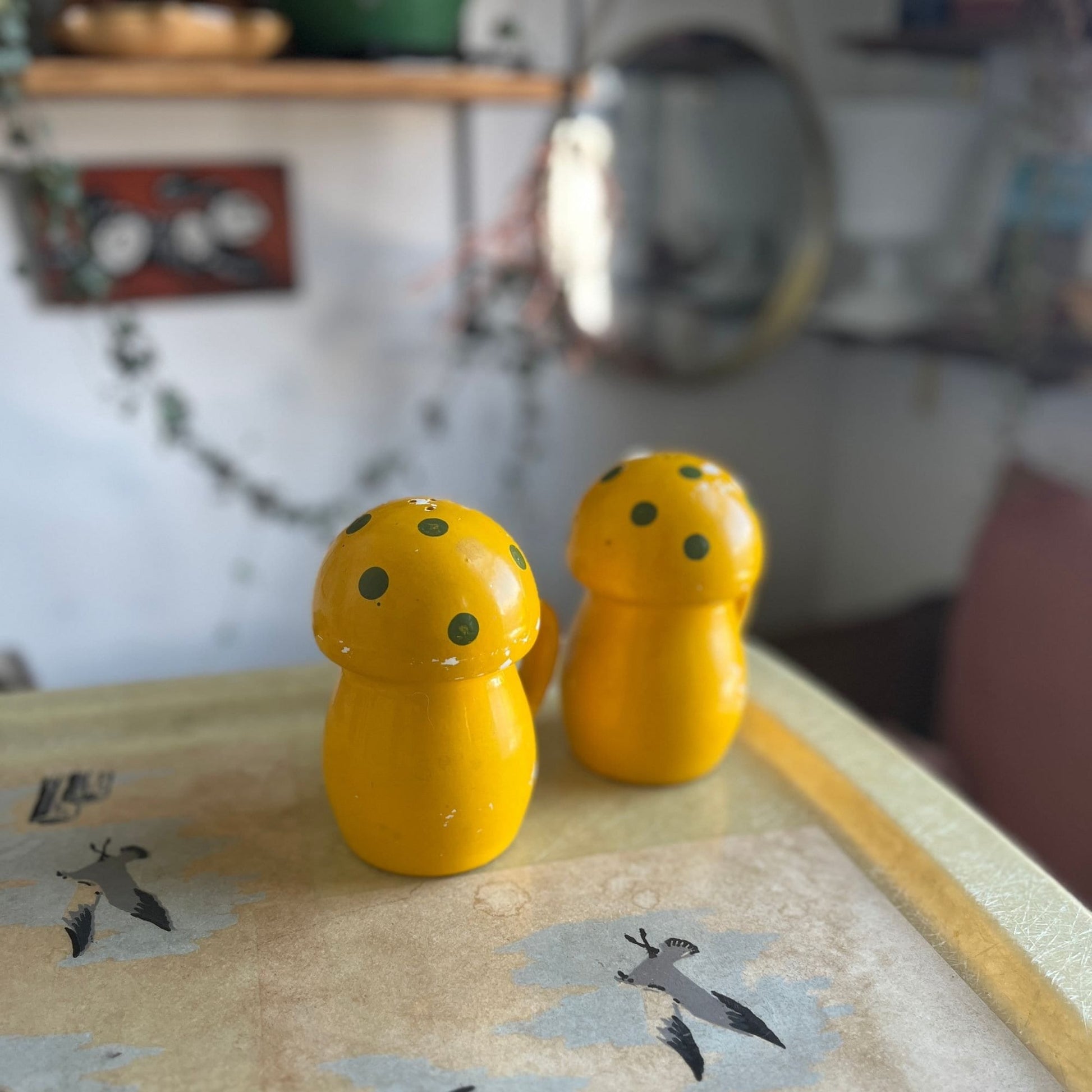 80s mushroom salt & pepper shakers, vintage ceramic yellow and green mushroom shaped seasoning shakers