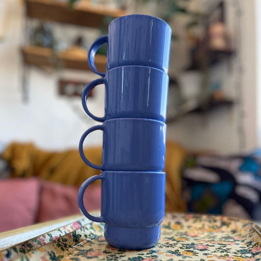 Vintage Tupperware mugs, 70s blue nesting mugs for coffee / tea, 1970s stackable plastic cups