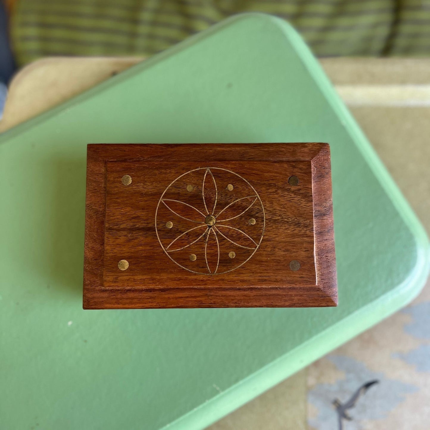 70s wooden box with floral inlay, vintage 1970s flower patterned wood box with lid