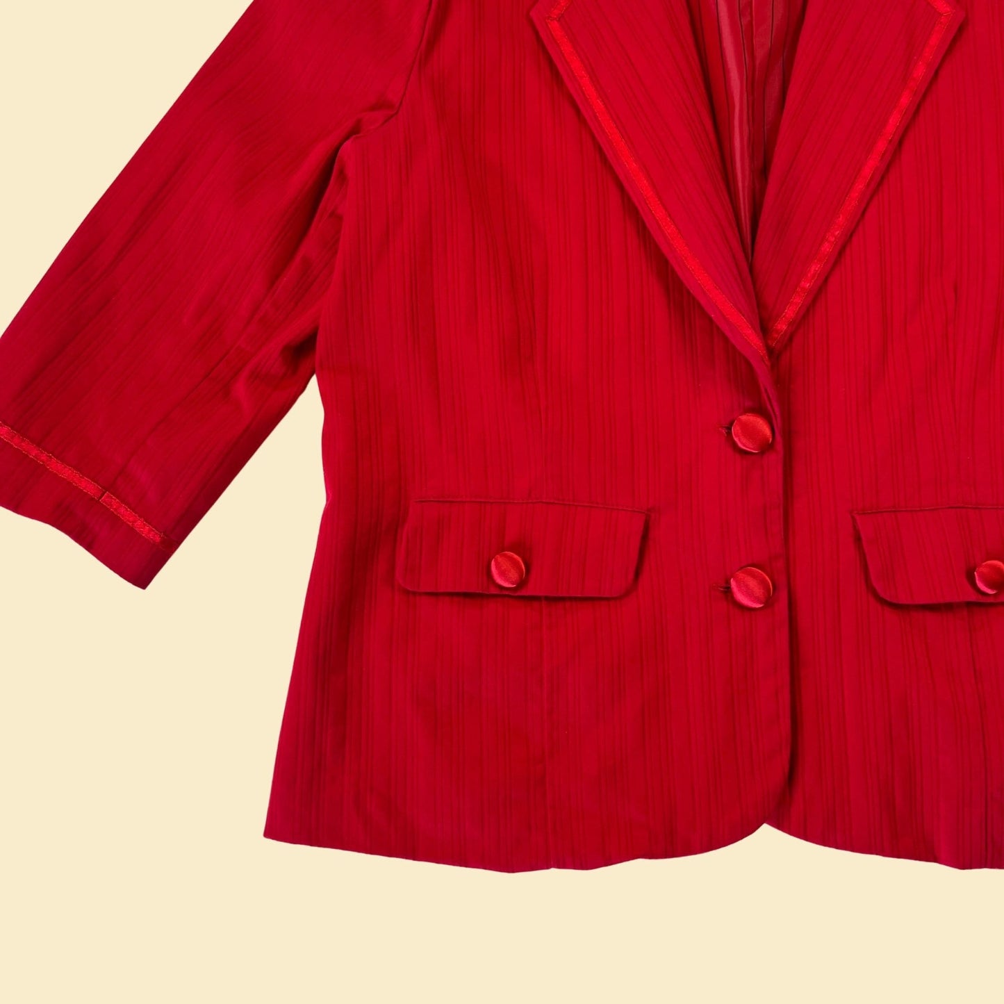 Solid red 90s blazer by Hannah, size 16 vintage 1990s jacket with 3/4 sleeves and front pockets