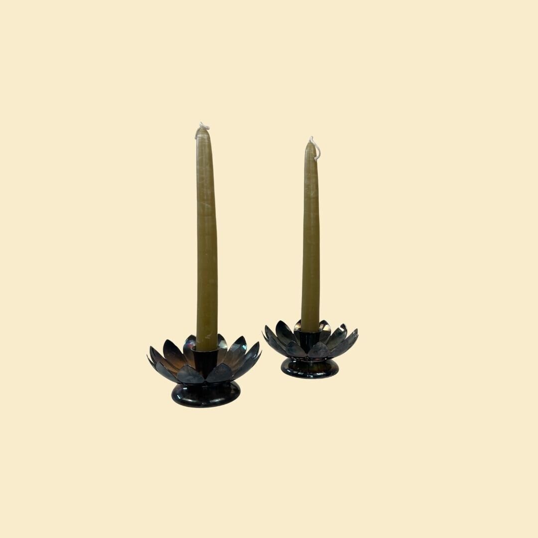 Set of 2 flower shaped candle holders, vintage 1970s Reed & Barton silver plated tulip taper candlestick holders